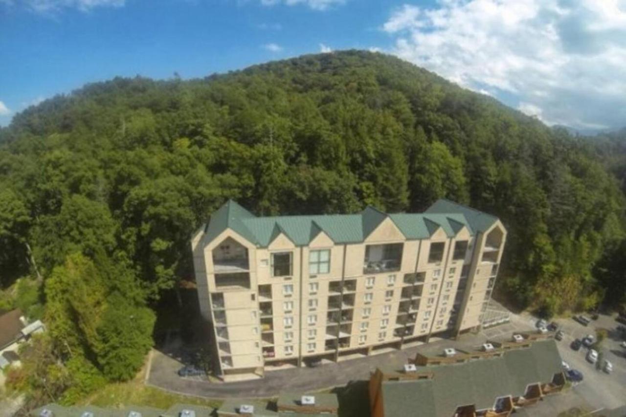Gt307 Romantic Condo Downtown Gatlinburg & Pool Kültér fotó
